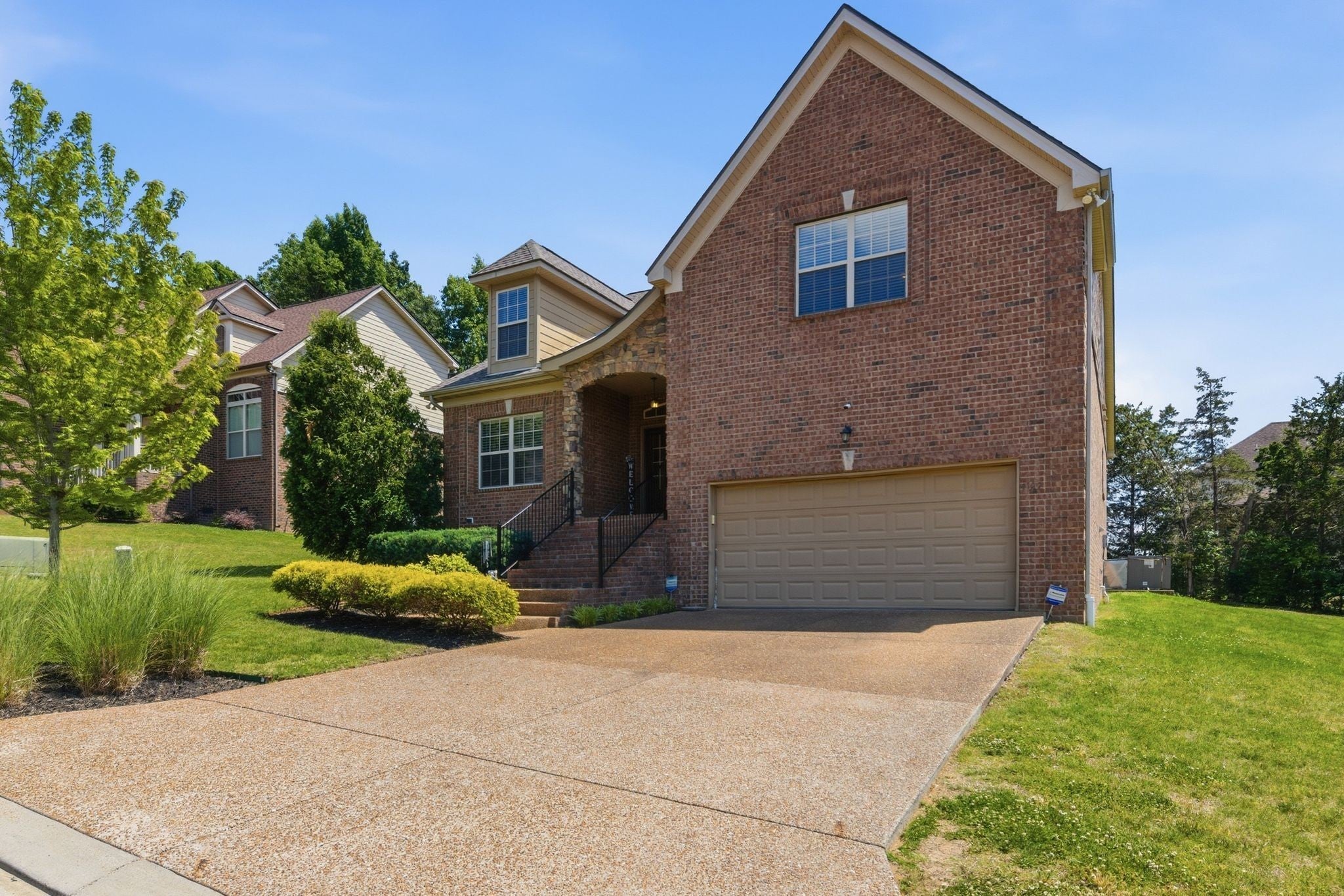 4127 Oakstone Dr