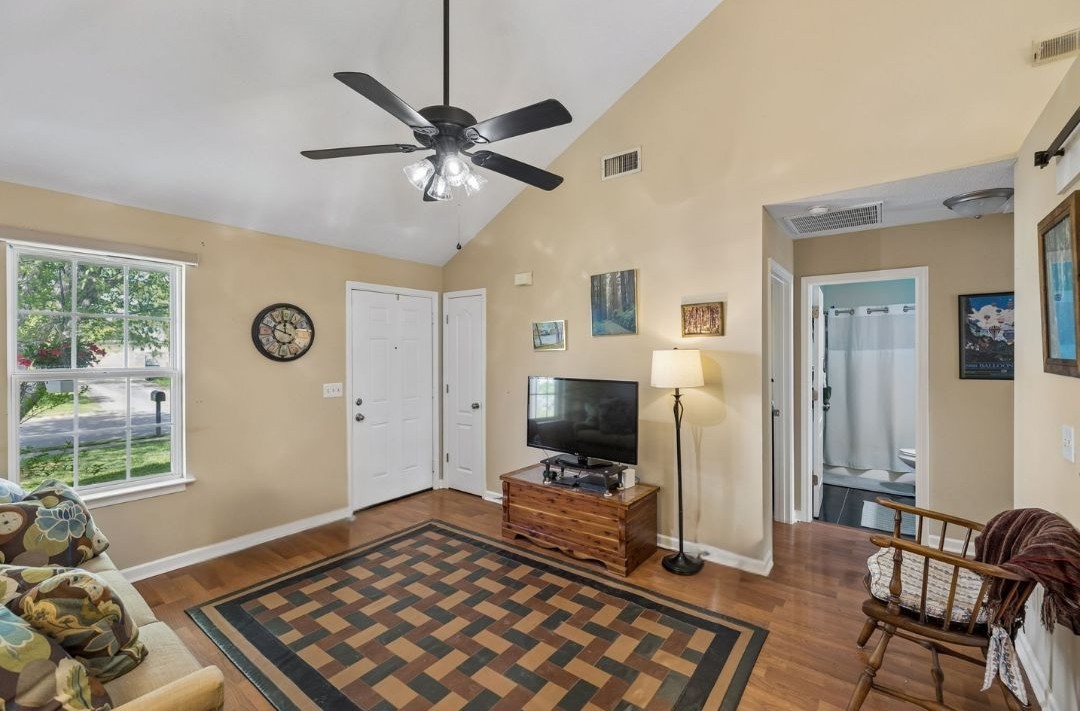 2739 Oxford Hall Ave