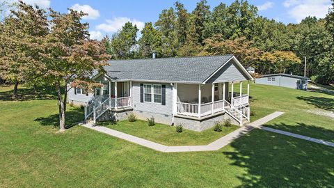 180 Nubia Rd Westmoreland TN 37186