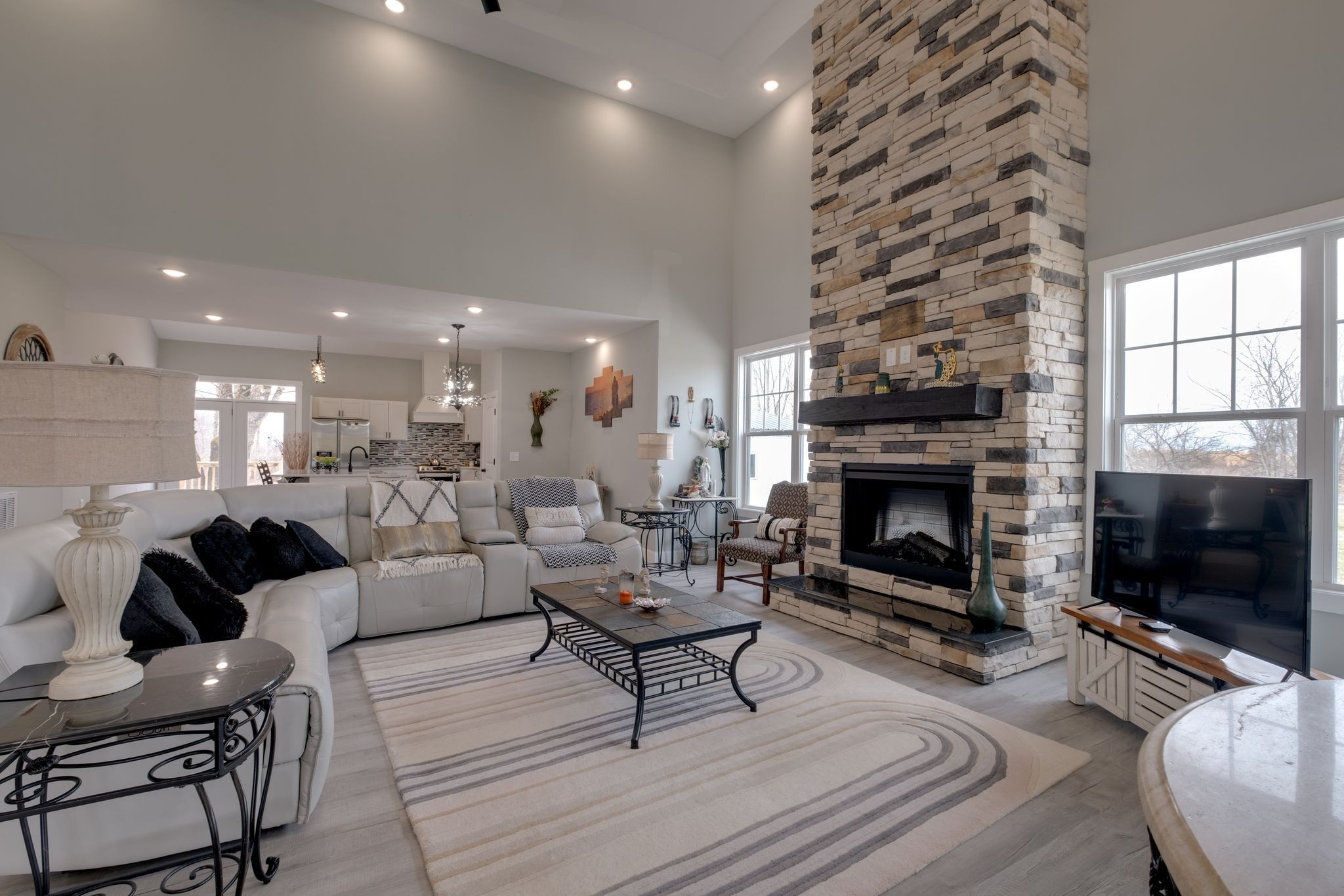 259 W Carter Rd