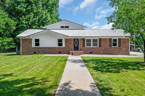 114 Thompson Ln Cookeville TN 38506
