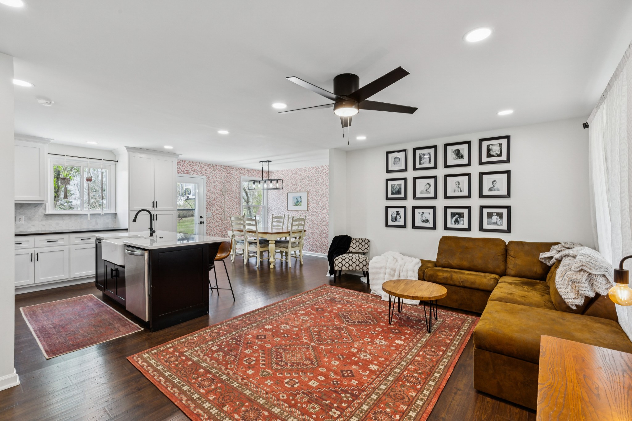 843 N Palmers Chapel Rd