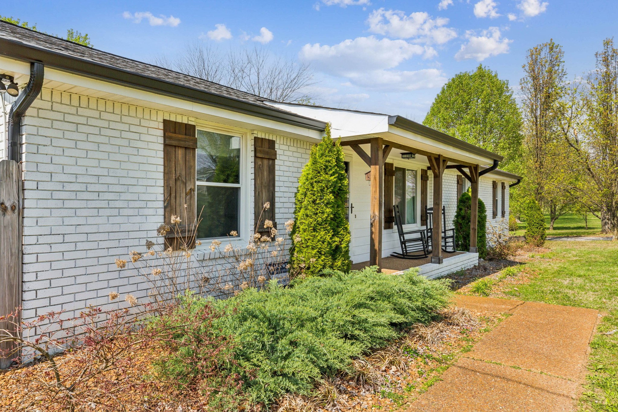 843 N Palmers Chapel Rd