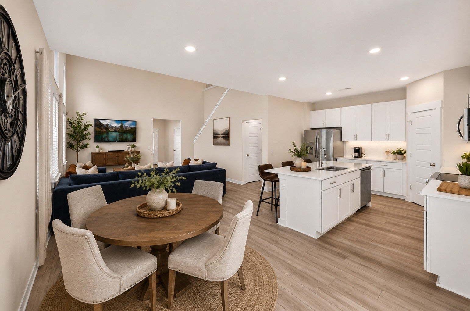 221 Casper Dr
