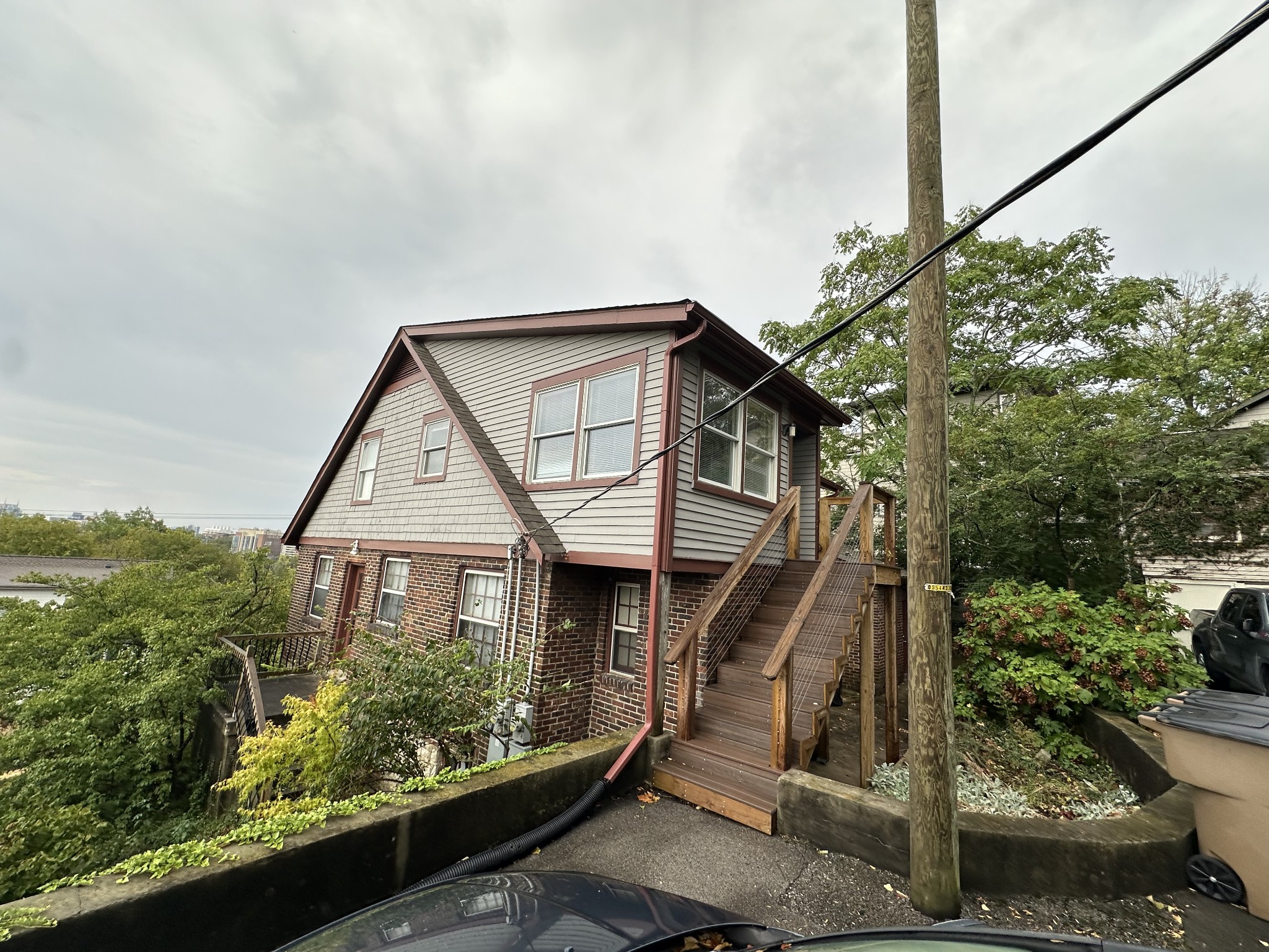 3201 Orleans Dr