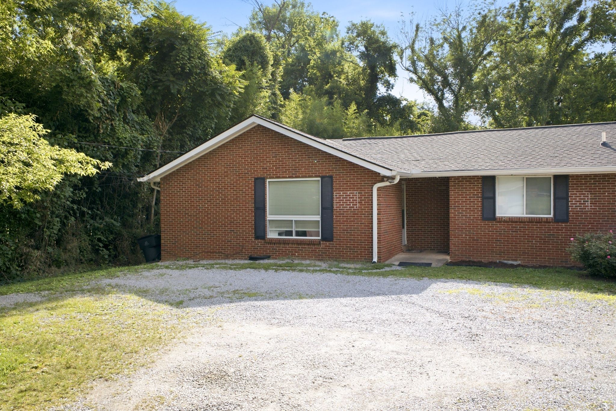 425 Ezell Pike