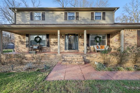 105 Regwood Dr Tullahoma TN 37388