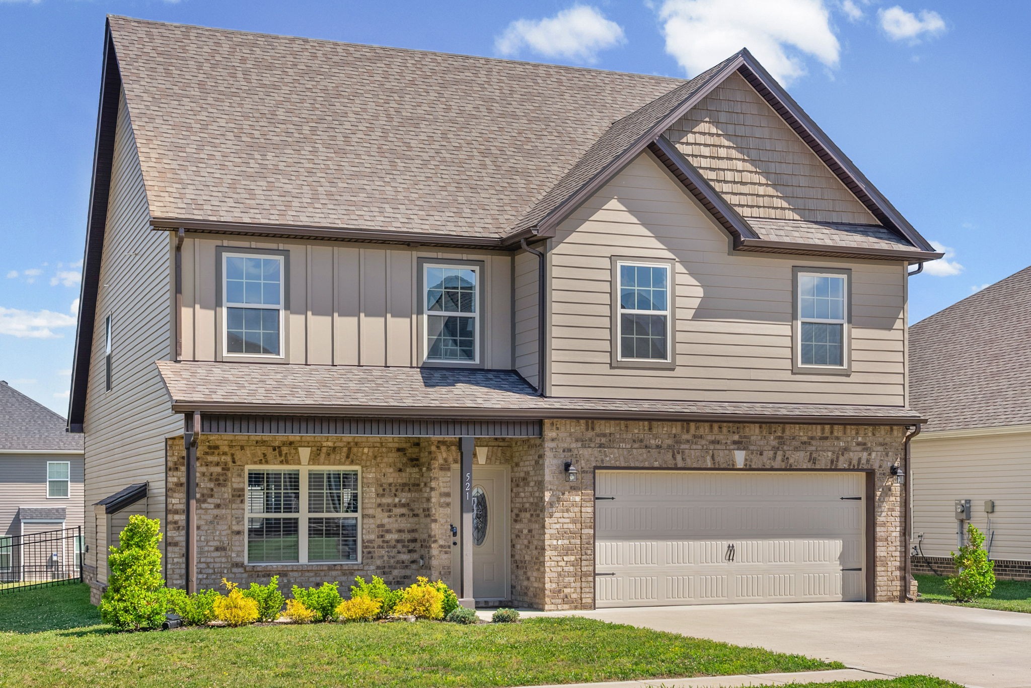 521 Castle Pinckney Ln