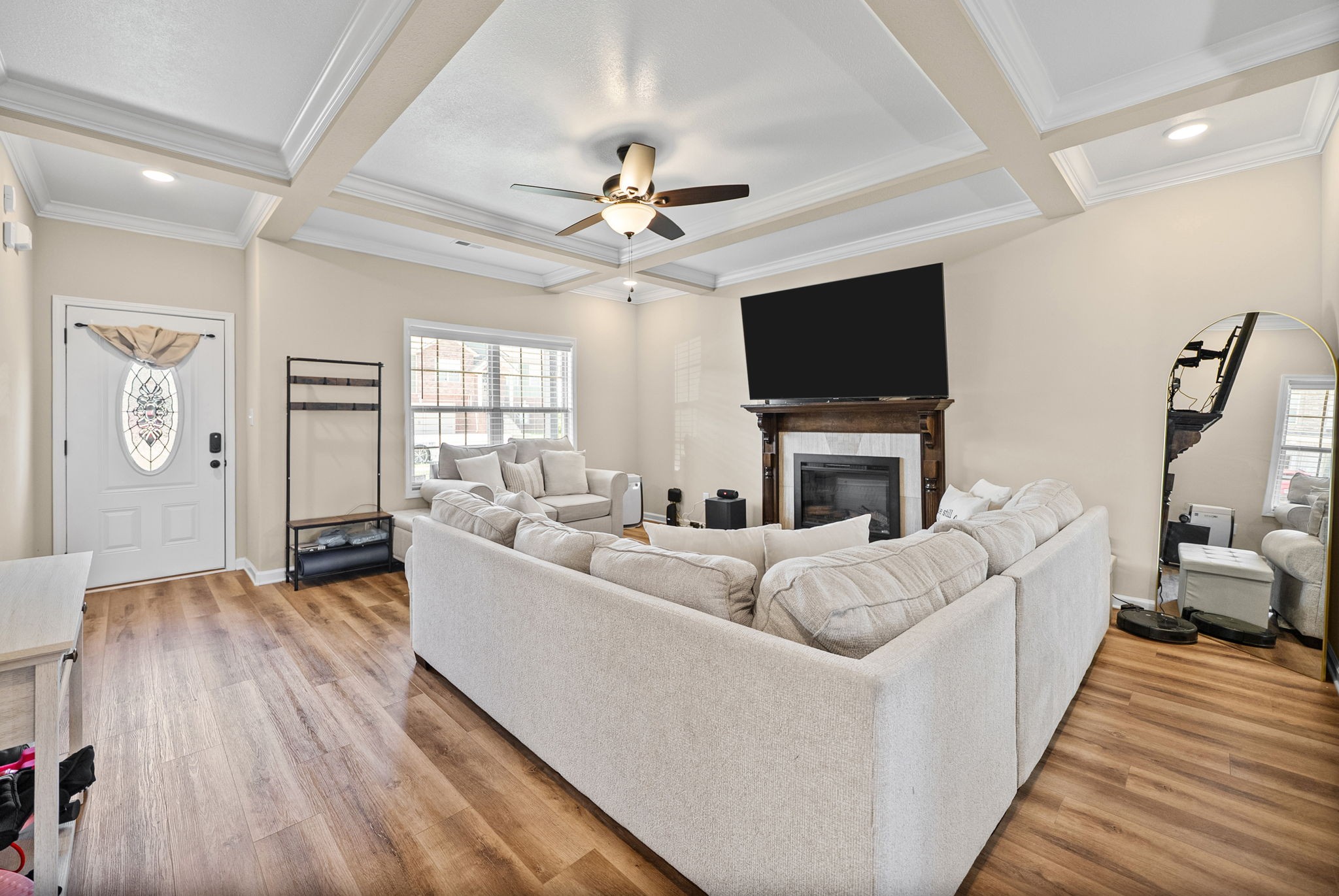 521 Castle Pinckney Ln