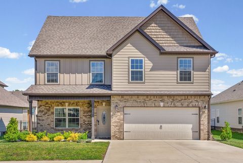 521 Castle Pinckney Ln Clarksville TN 37042