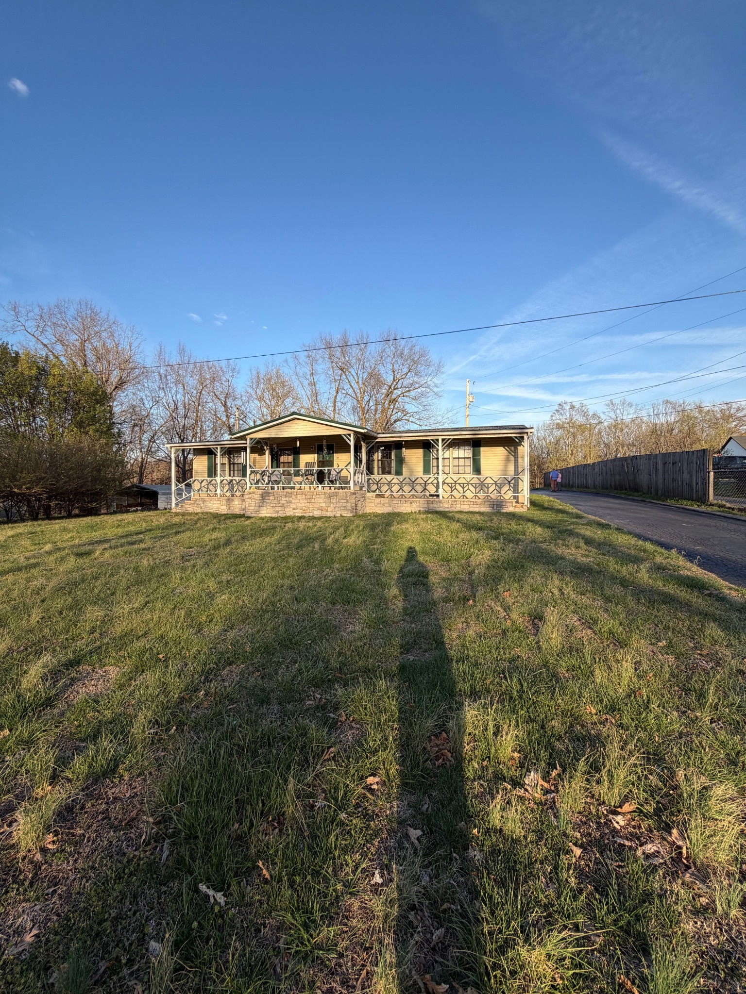 128 Hood Rd