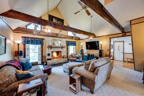 131 Stoneybrook Rd Columbia TN 38401