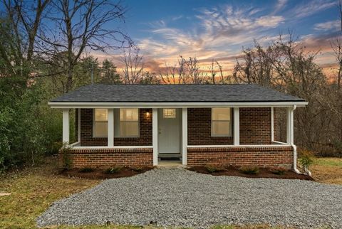 1067 Simms Heights Rd Kingston Springs TN 37082