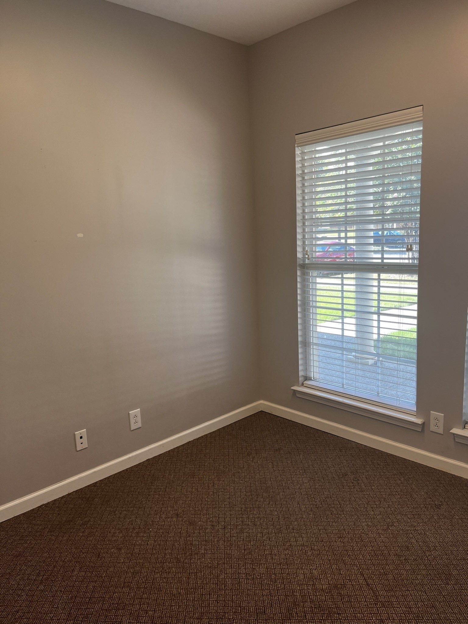 3326 Aspen Grove Dr, Franklin TN 37067 multi-family property, photo 9 of 16