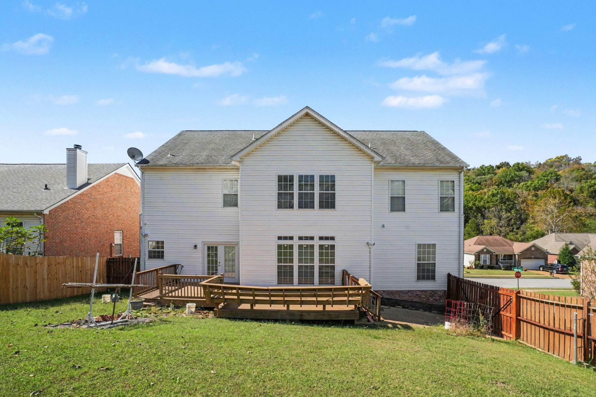 1328 W Running Brook Rd
