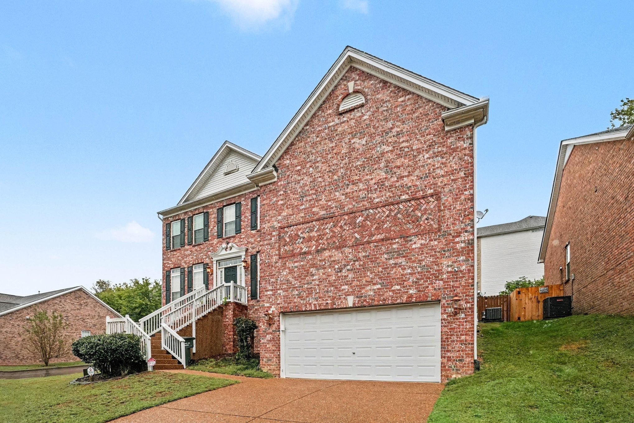 1328 W Running Brook Rd