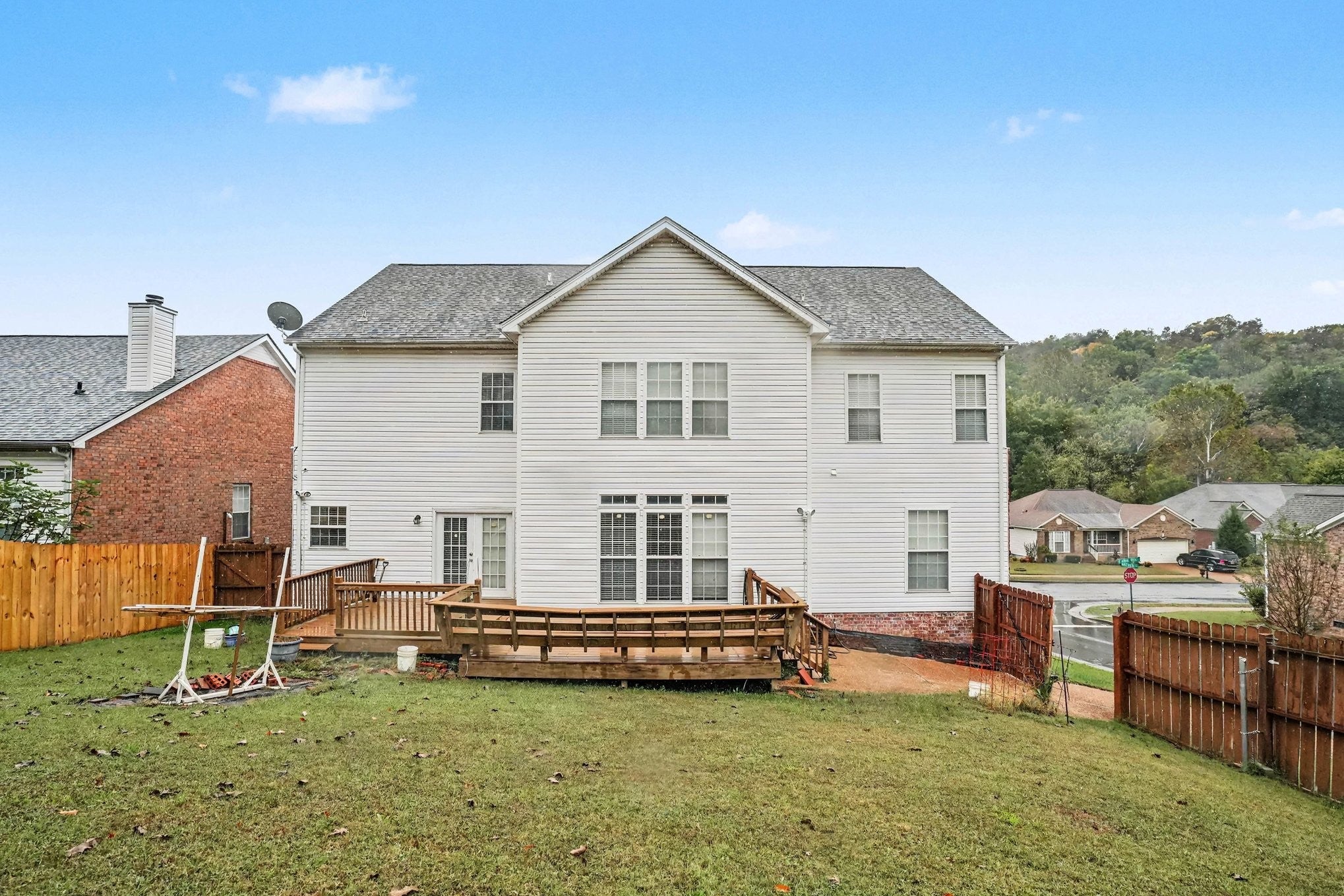 1328 W Running Brook Rd