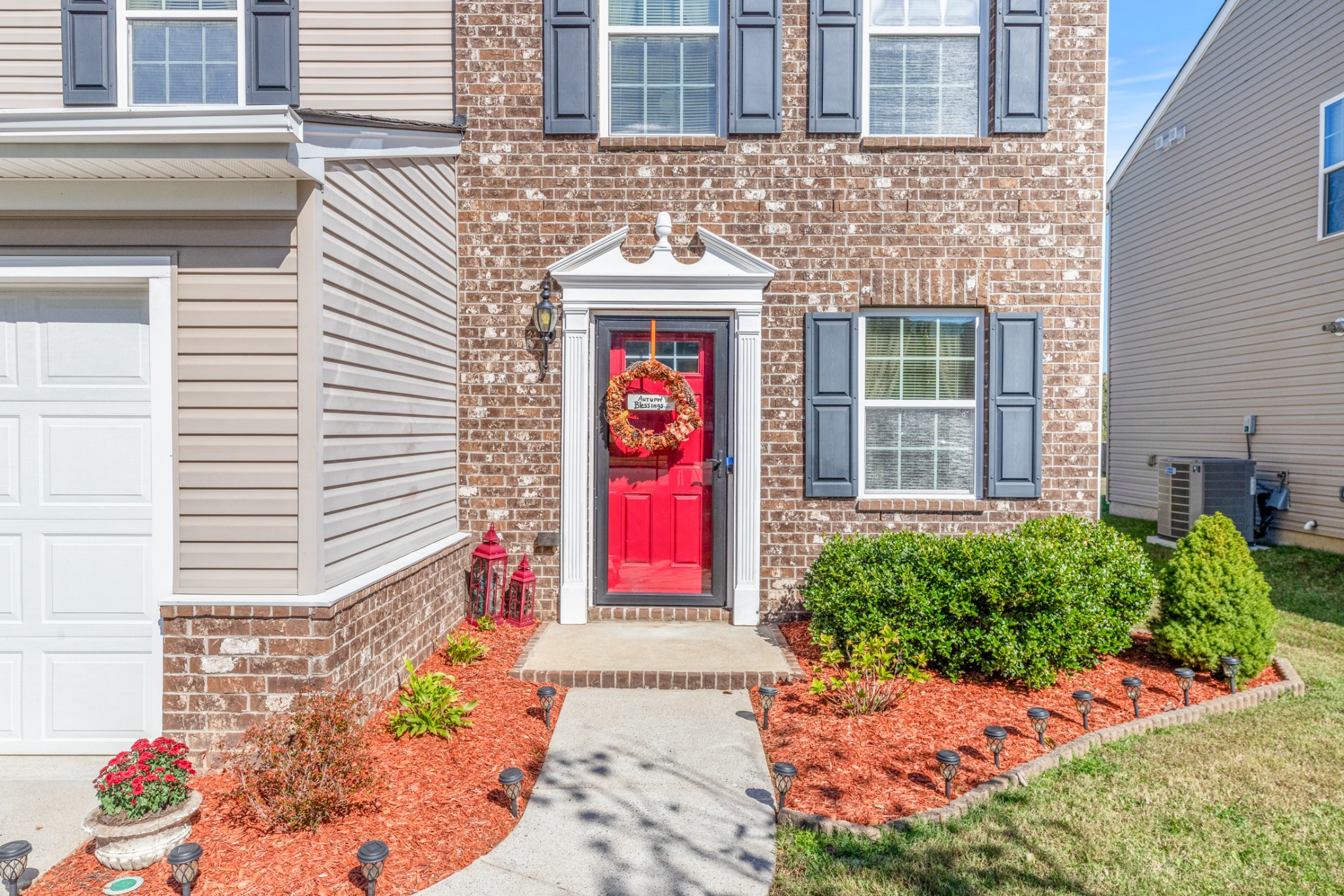 1268 Scarcroft Ln