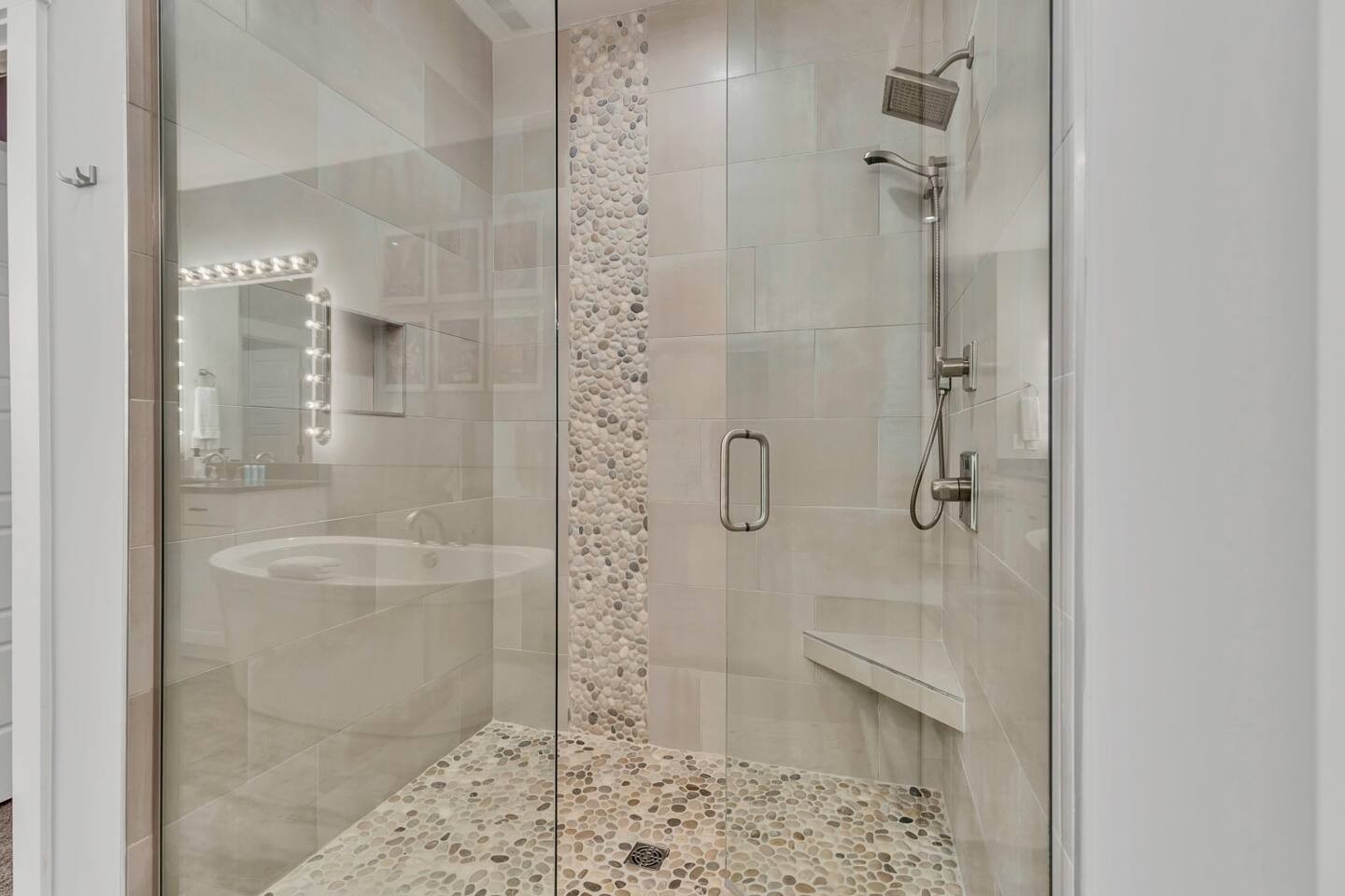 Nashville, Tennessee 37203, United States, 4 Bedrooms Bedrooms, ,4 BathroomsBathrooms,Residential,Active,109845