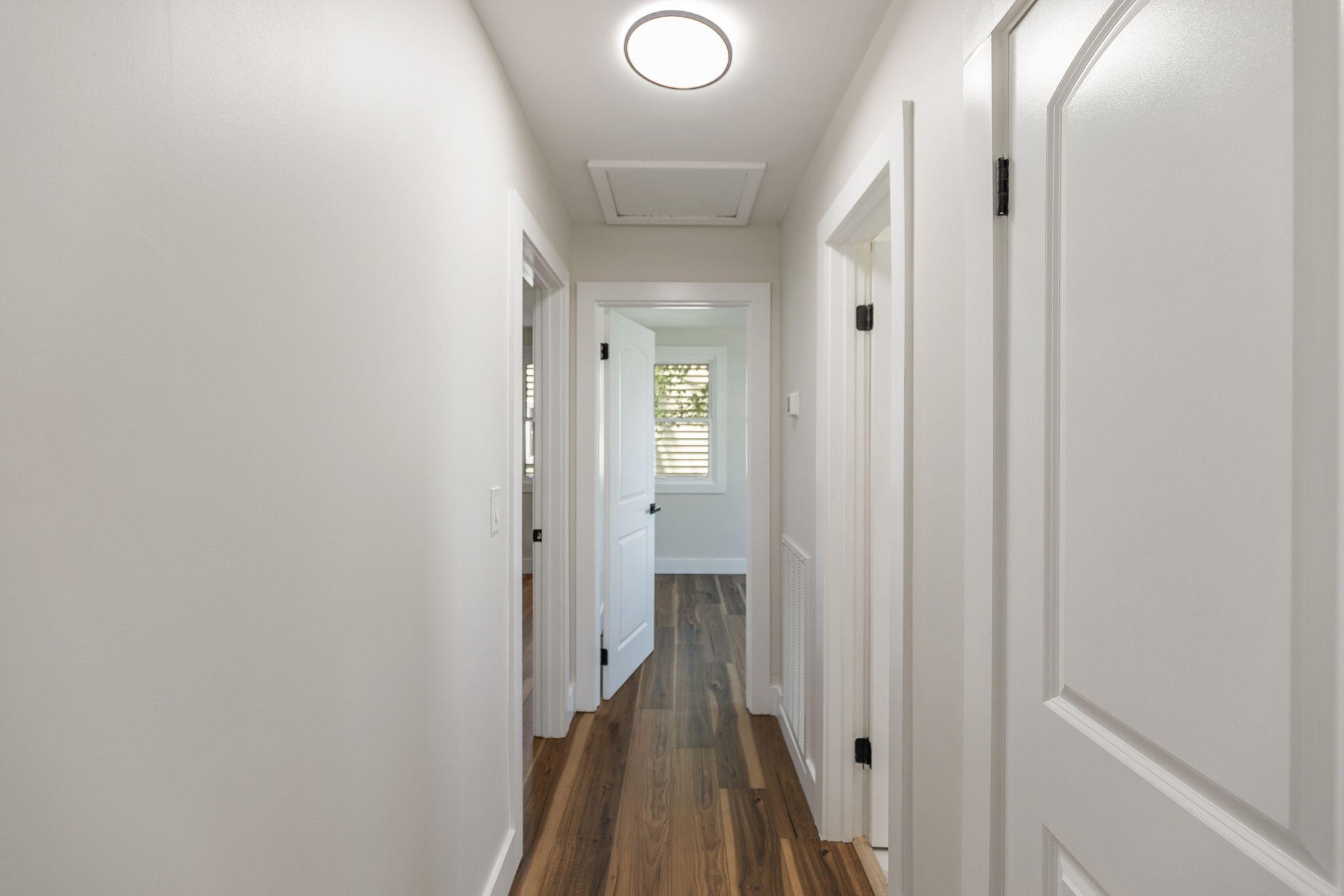 5821 Carl Pl