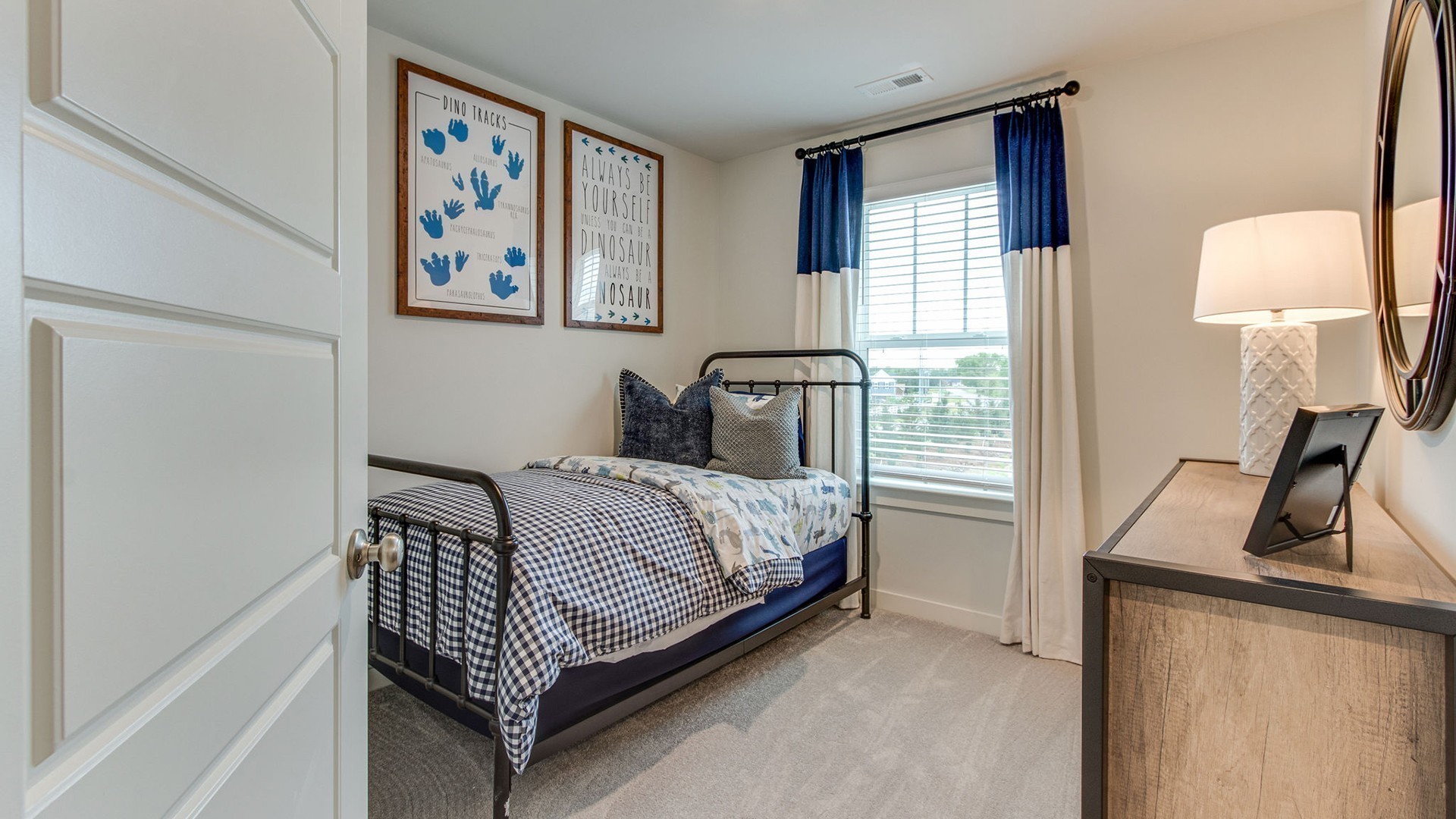 2603 Comanche Ct - Photo 3