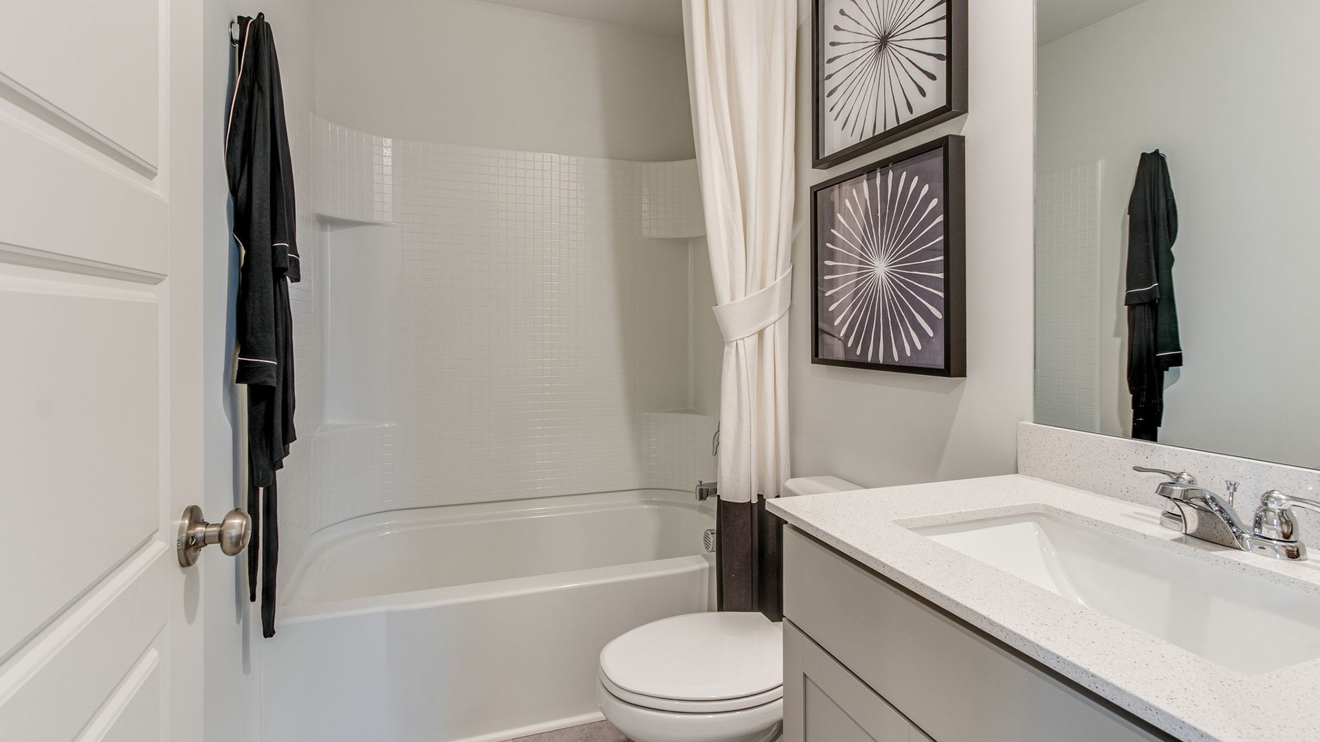 2603 Comanche Ct - Photo 4