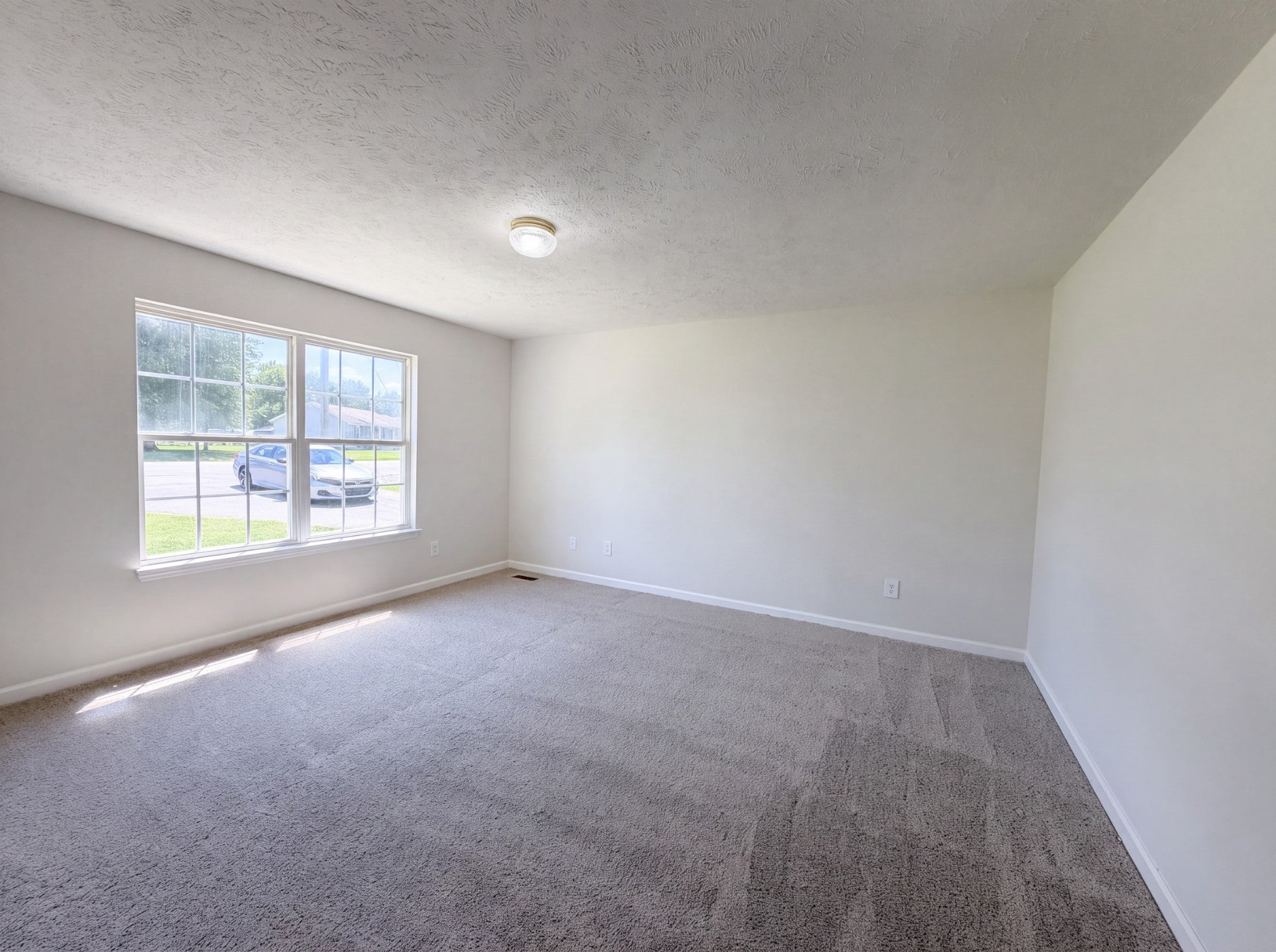 125 Ivanhoe Ct