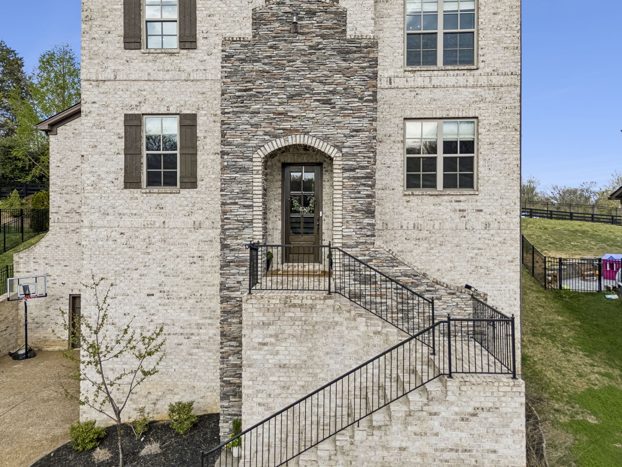 7113 Natchez Pointe Pl