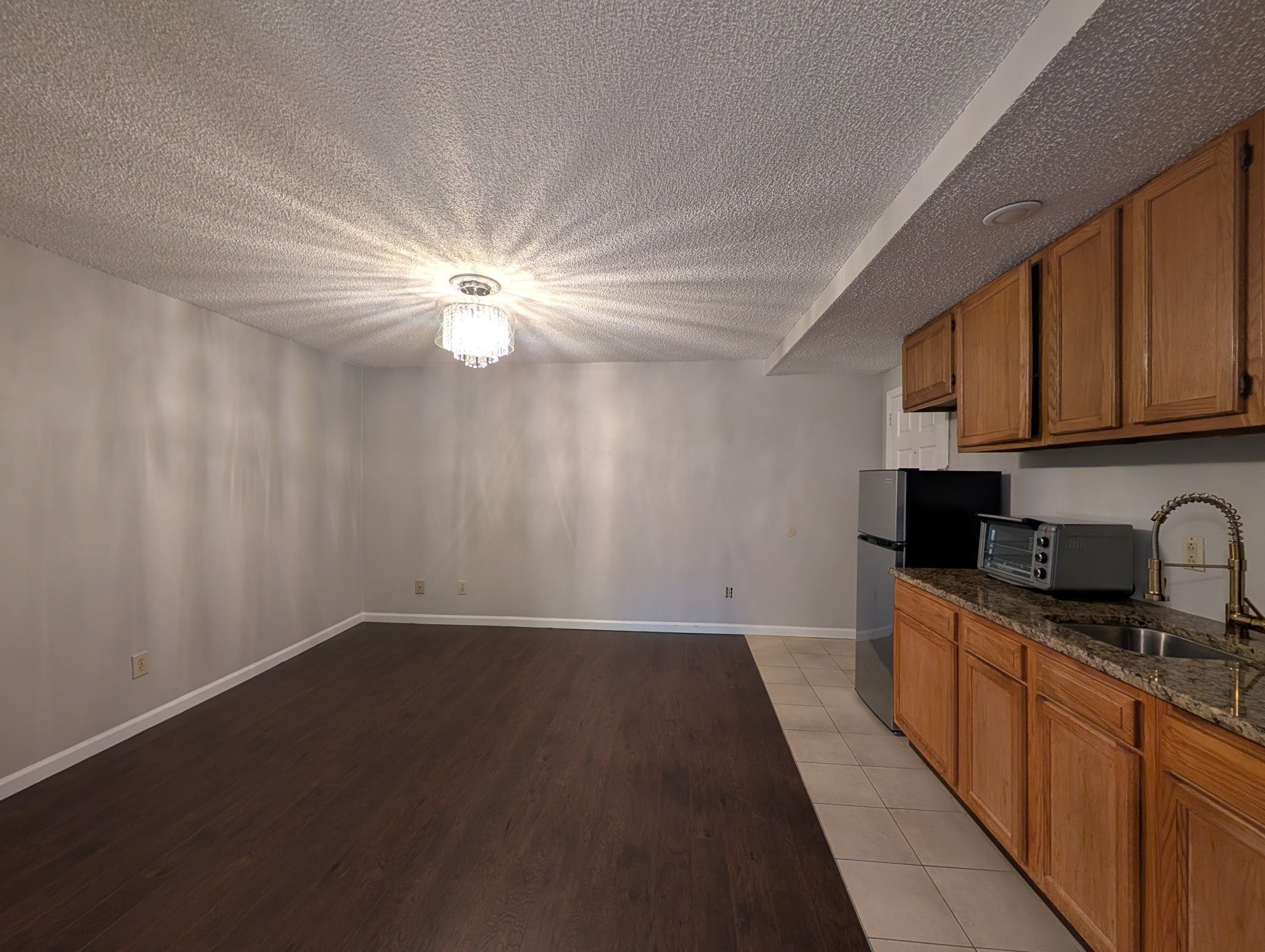 1.0-bed rental at 3188 Parthenon Ave 2