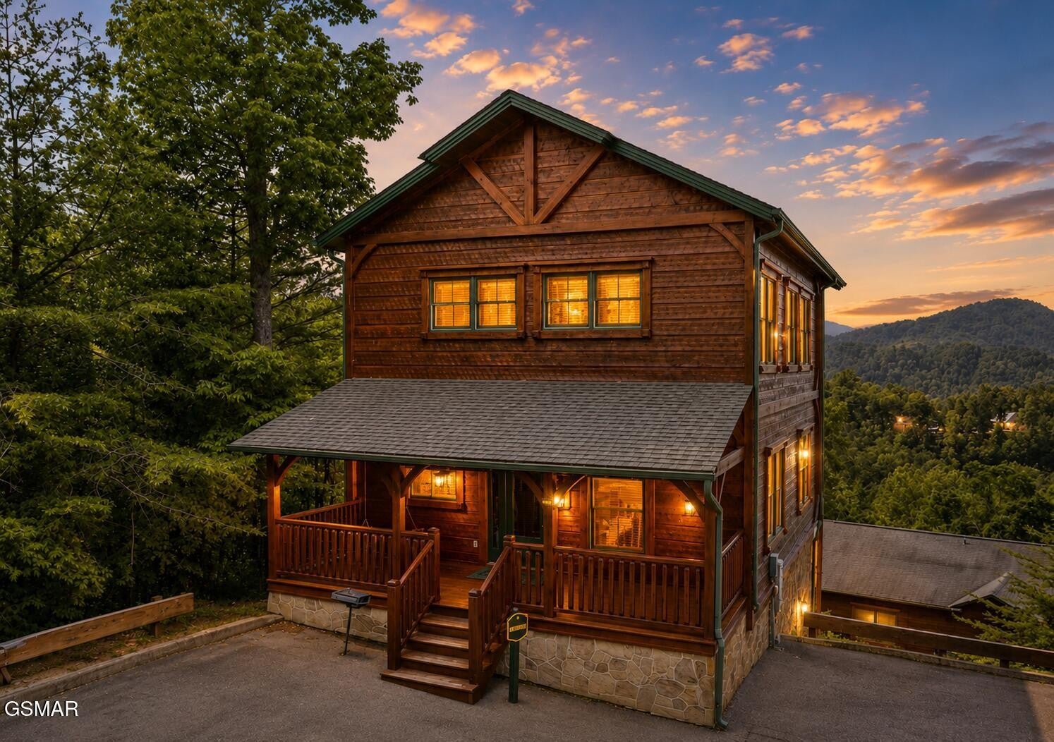 839 Great Smoky Way