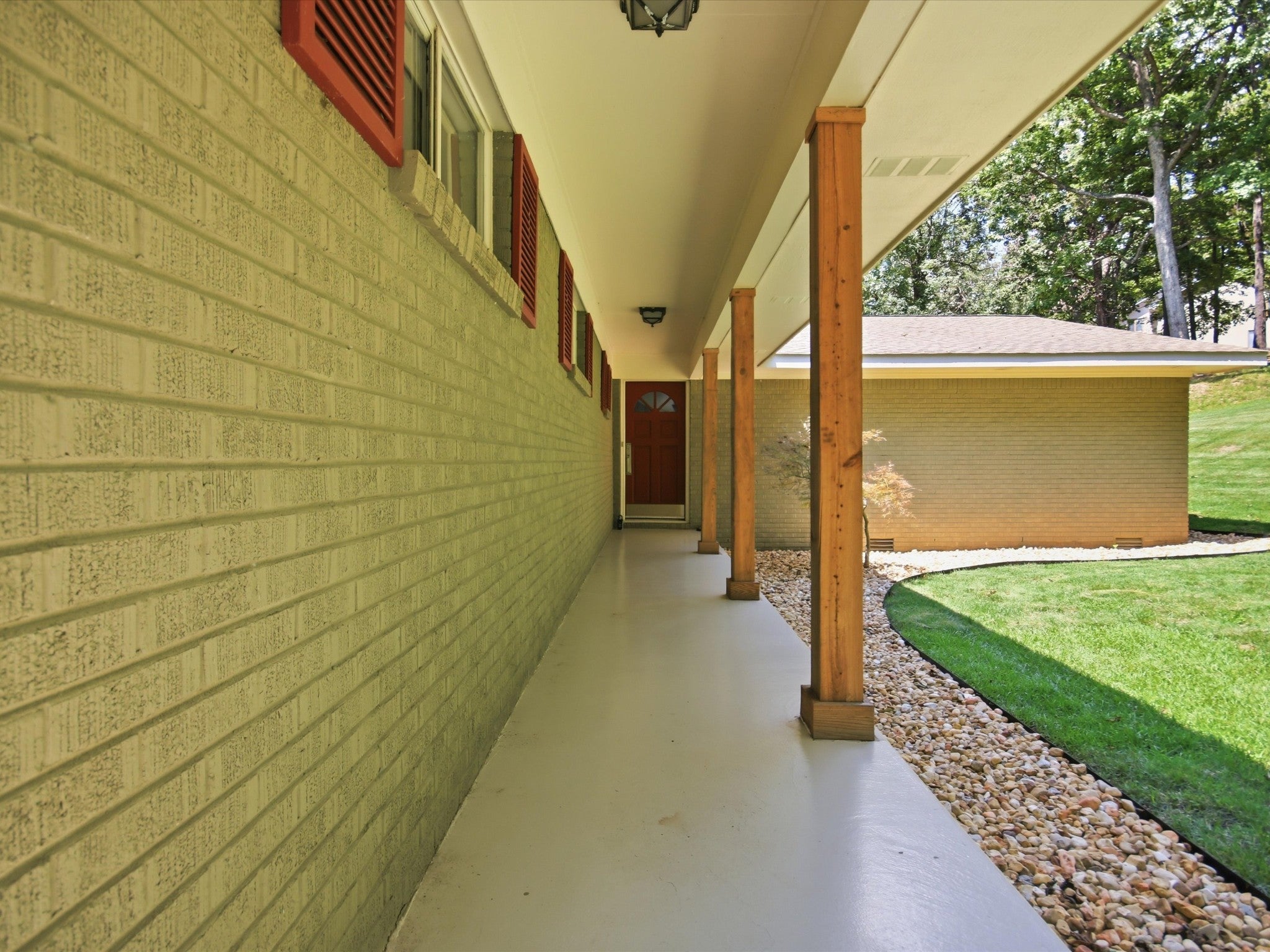 334 Echo Ln