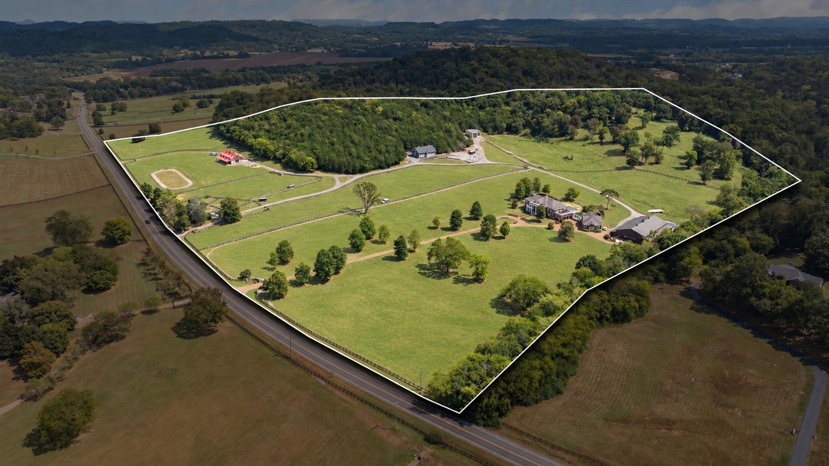 listing at 4008 Carters Creek Pike, Franklin