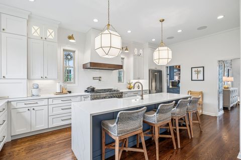 Photo of 1100 Sparta Rd, Nashville, TN 37205 (MLS # 3168644)