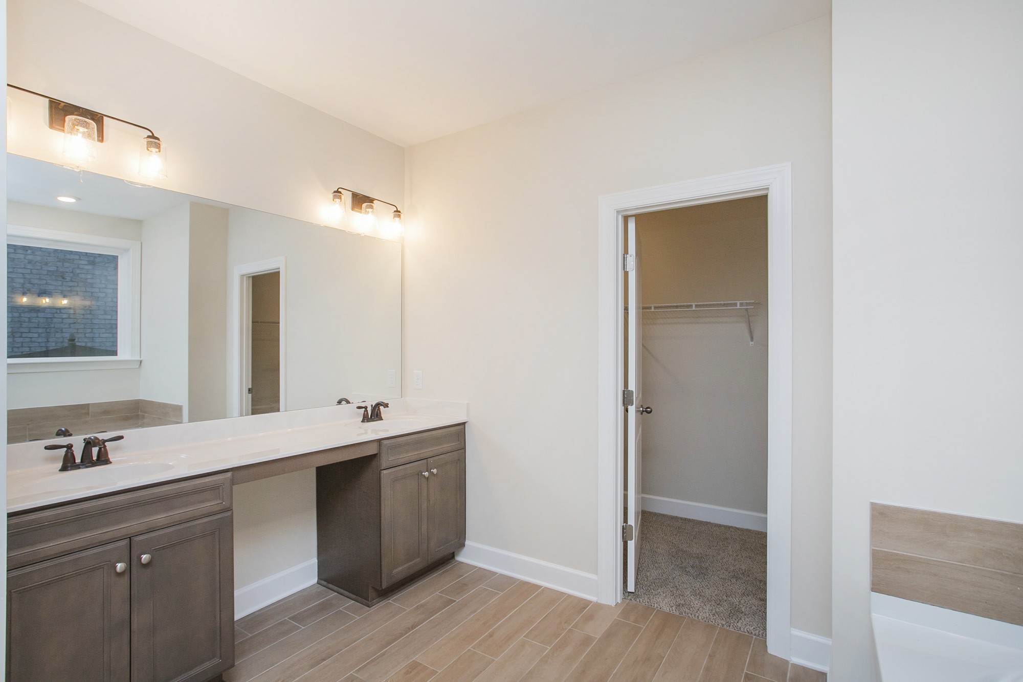 Mount Juliet, Tennessee 37122, United States, 4 Bedrooms Bedrooms, ,4 BathroomsBathrooms,Residential,Active,26926