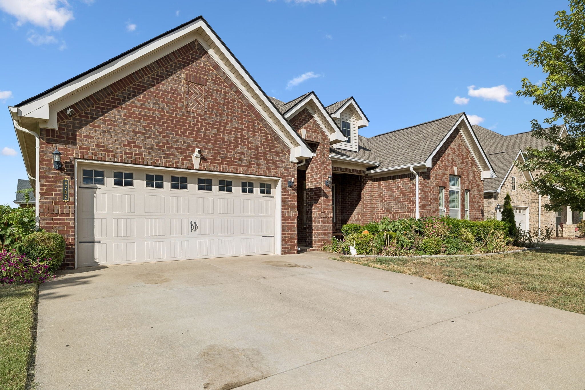 4732 Kingdom Dr