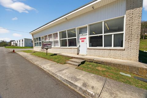 701 N Murray St Gainesboro TN 38562