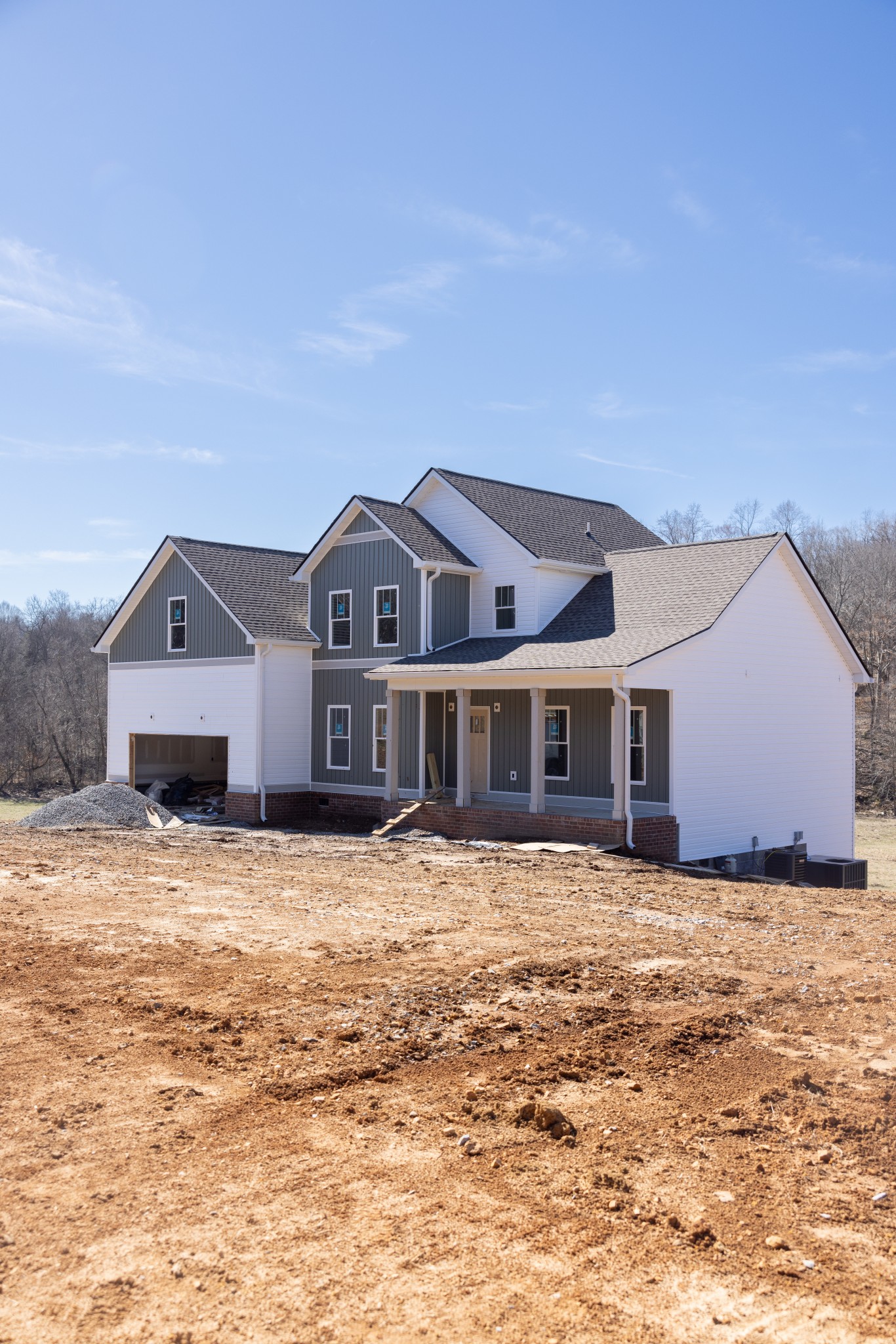 5590 Chambers Rd