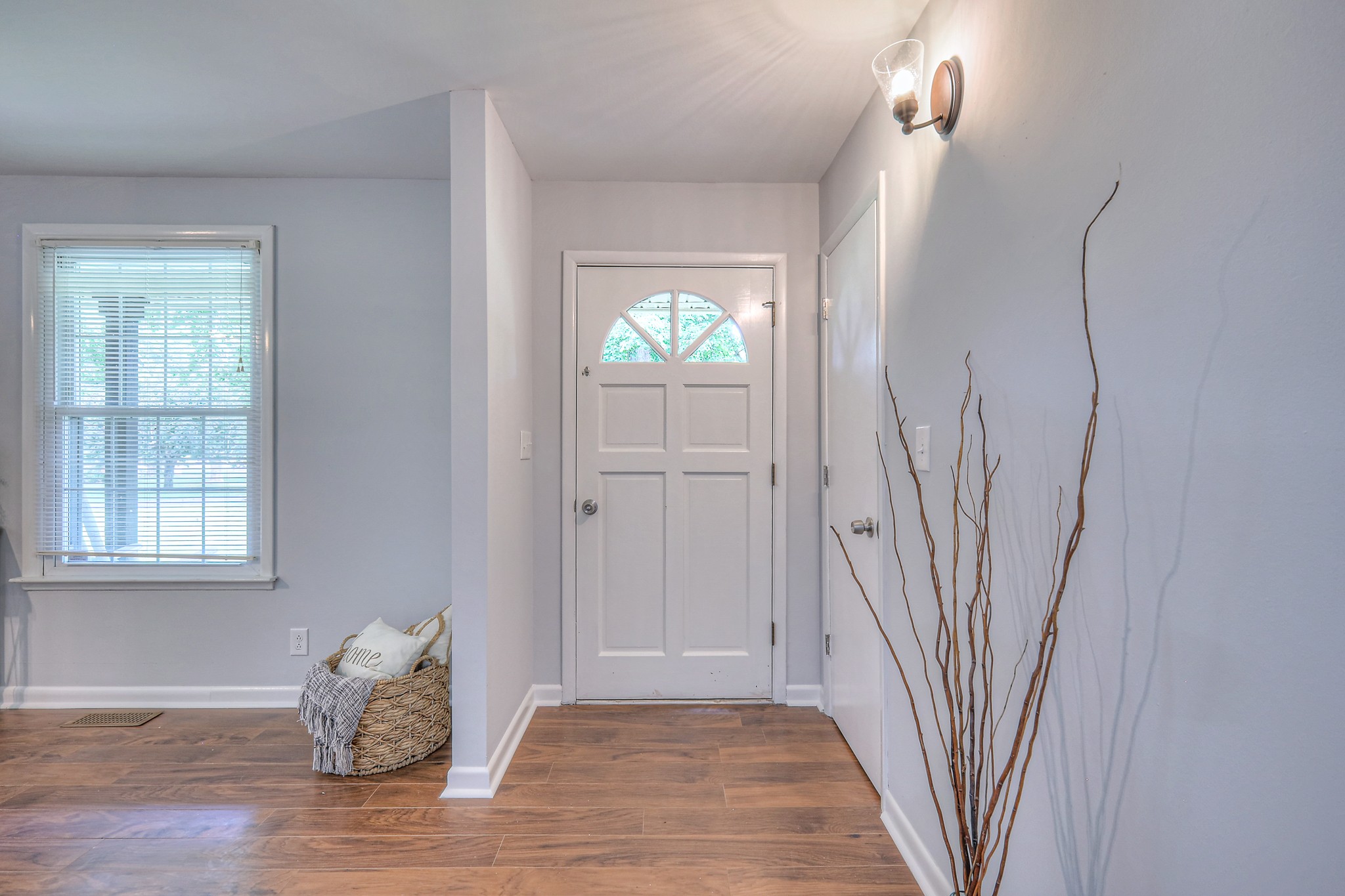 106 Walton Ave