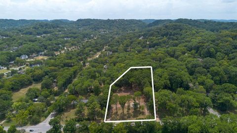 1553 Harding Pl Nashville TN 37215