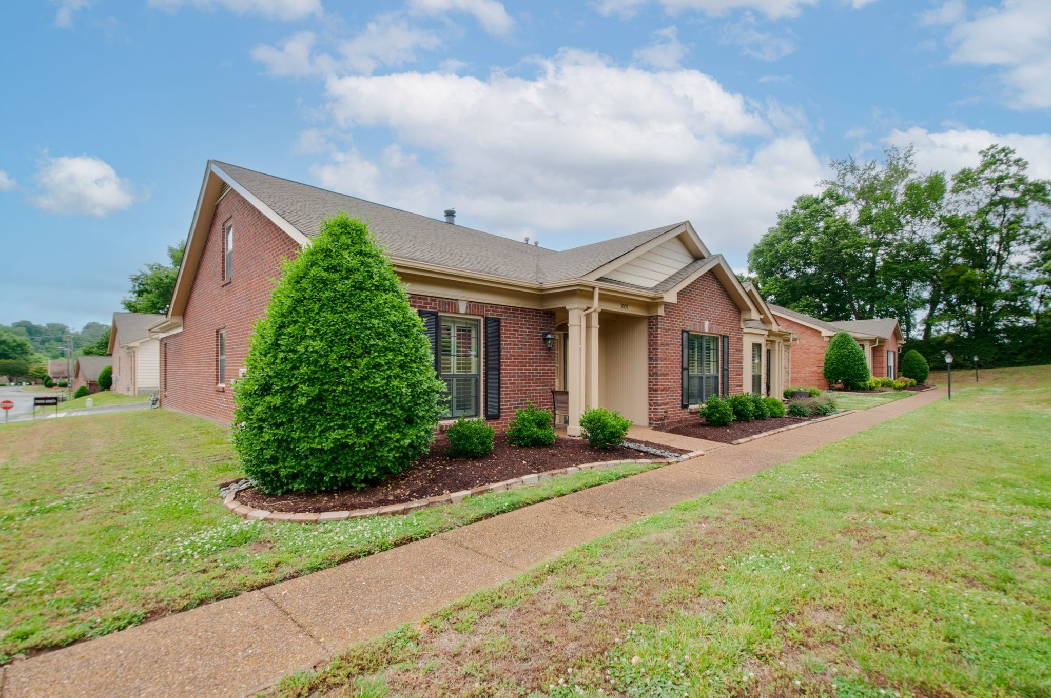9007 Sawyer Brown Rd