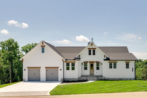 86 Simmons Circle Winchester TN 37398