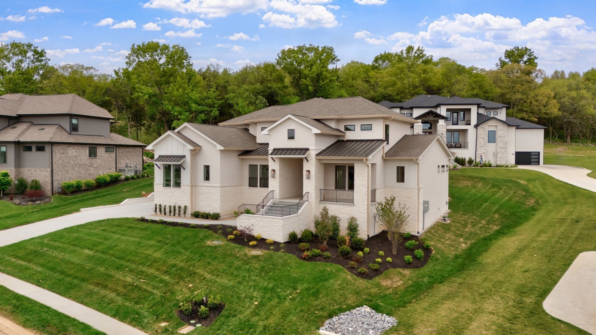 6066 Lookaway Cir