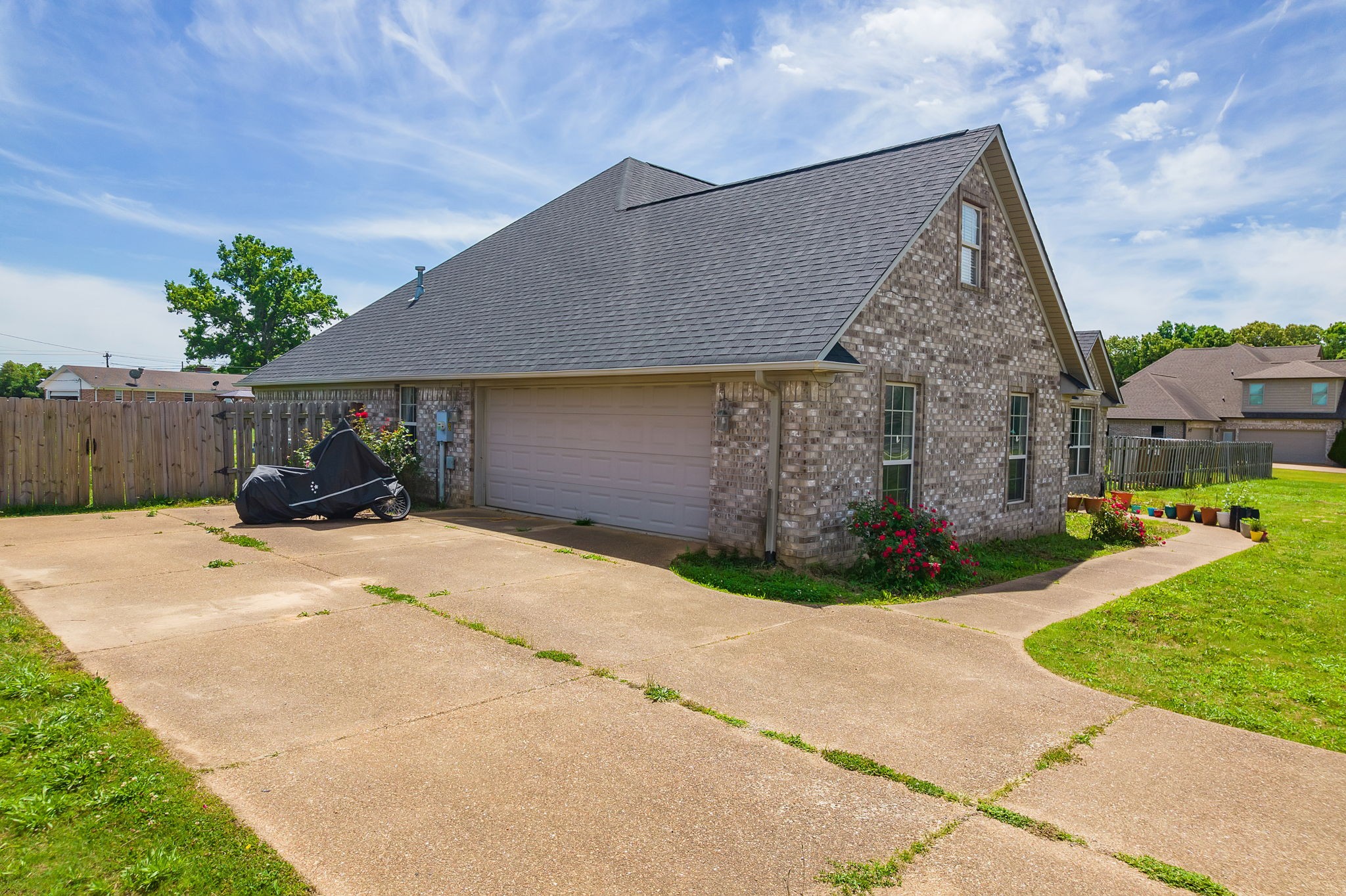 100 Mary Kate Ln