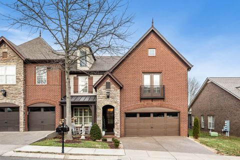 107 Village Cir Lebanon TN 37087