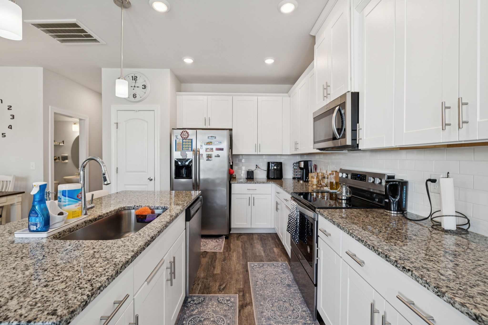 427 Deveron Dr
