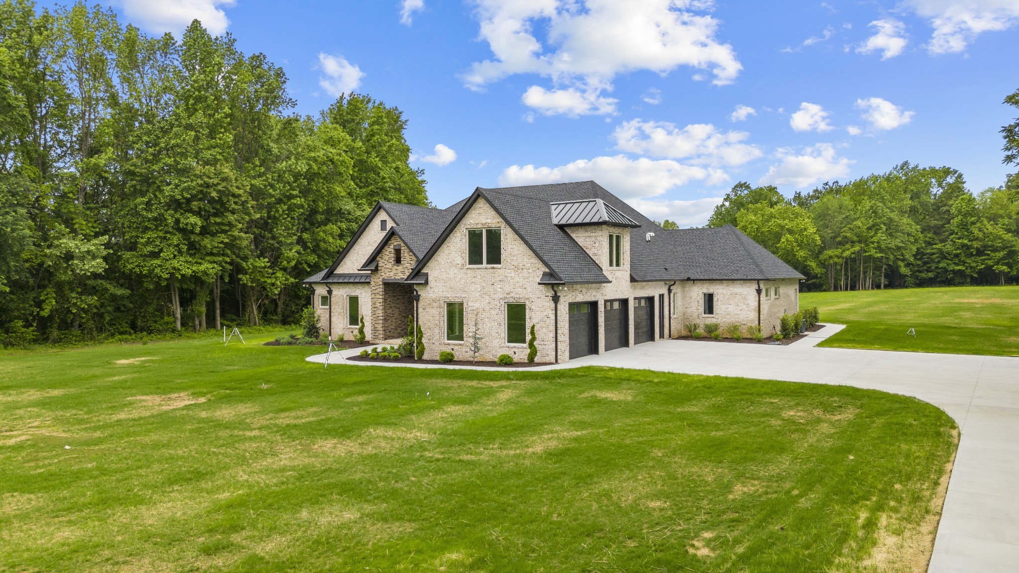 724 Bradshaw Rd