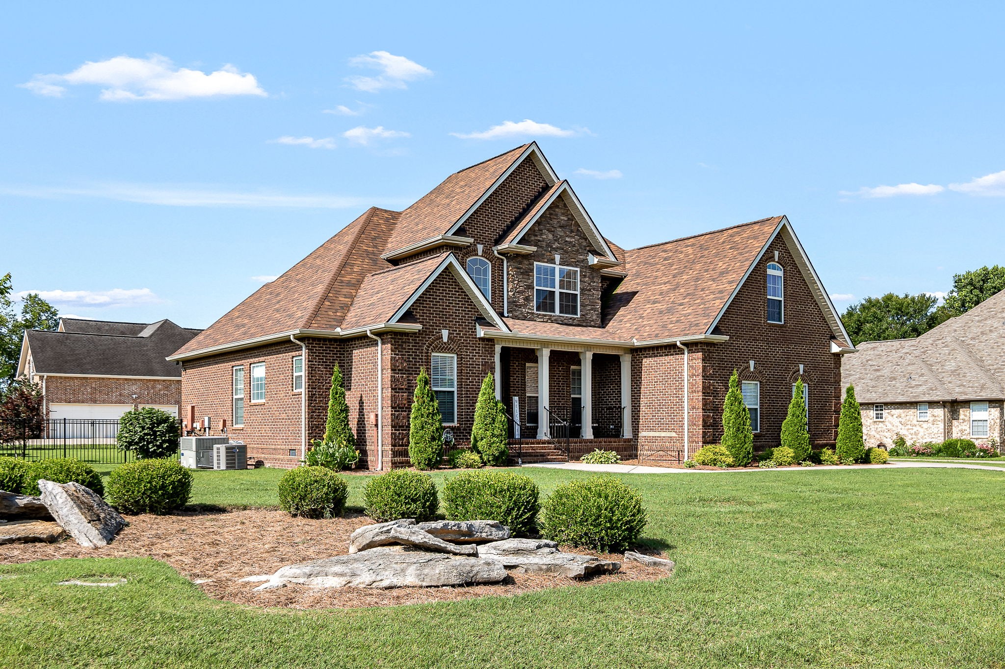 4232 Thoroughbred Ln