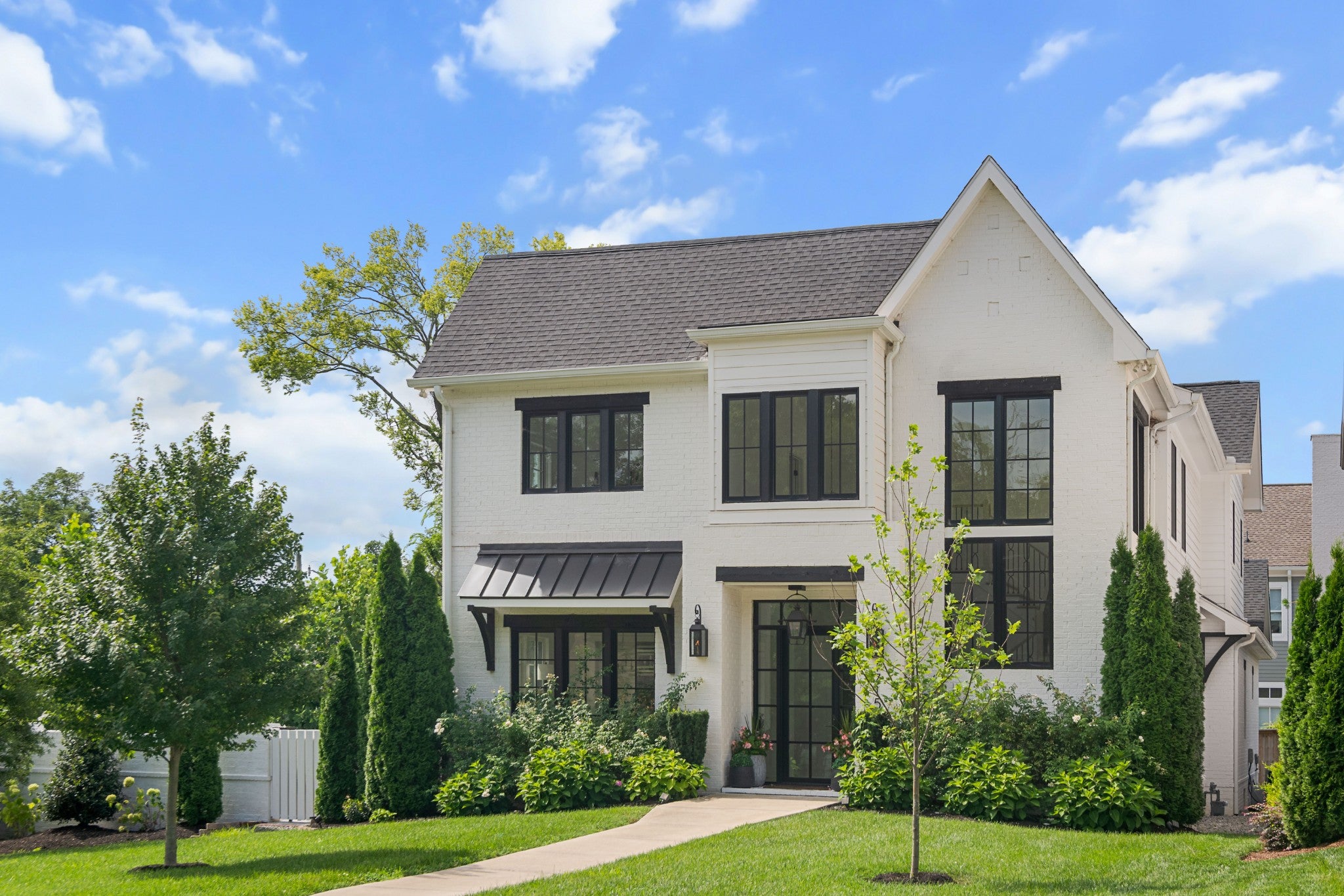 1715 Hillmont Dr