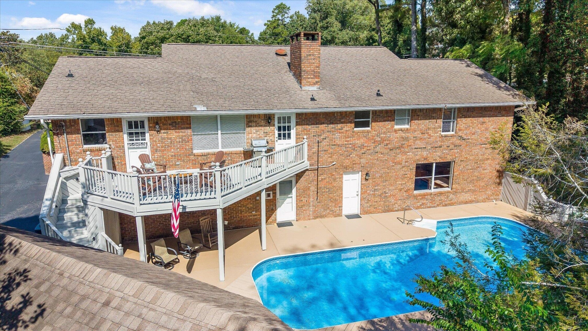 7104 Moreview Road