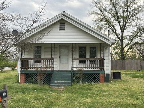 512 Elm St Winchester TN 37398